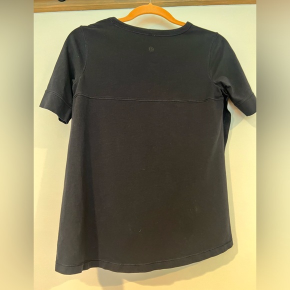 Lululemon like new Dash to Class short sleeve top - Picture 6 of 7